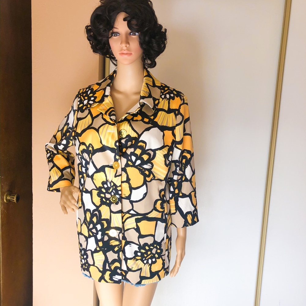 Yellow floral blazer jacket size large